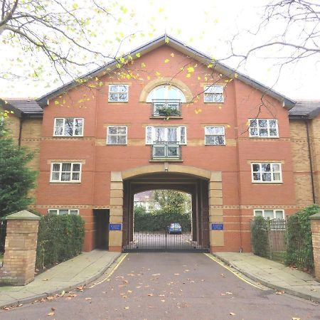 Ferienwohnung The Court Liverpool Exterior foto